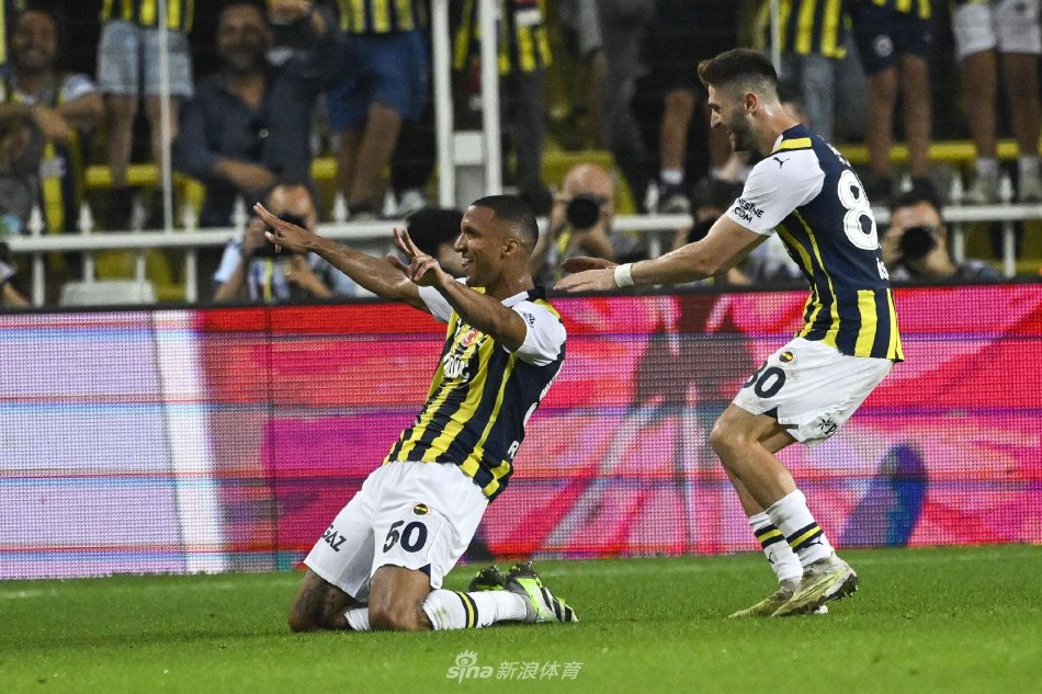 在这个激烈 在这个激烈